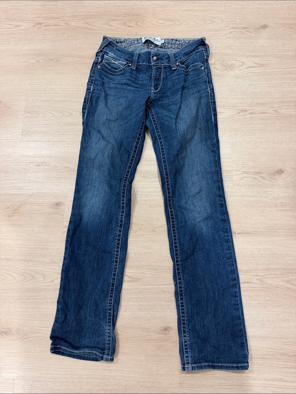 Ariat 28r Women’s Dark Blue Boot-Leg Jeans